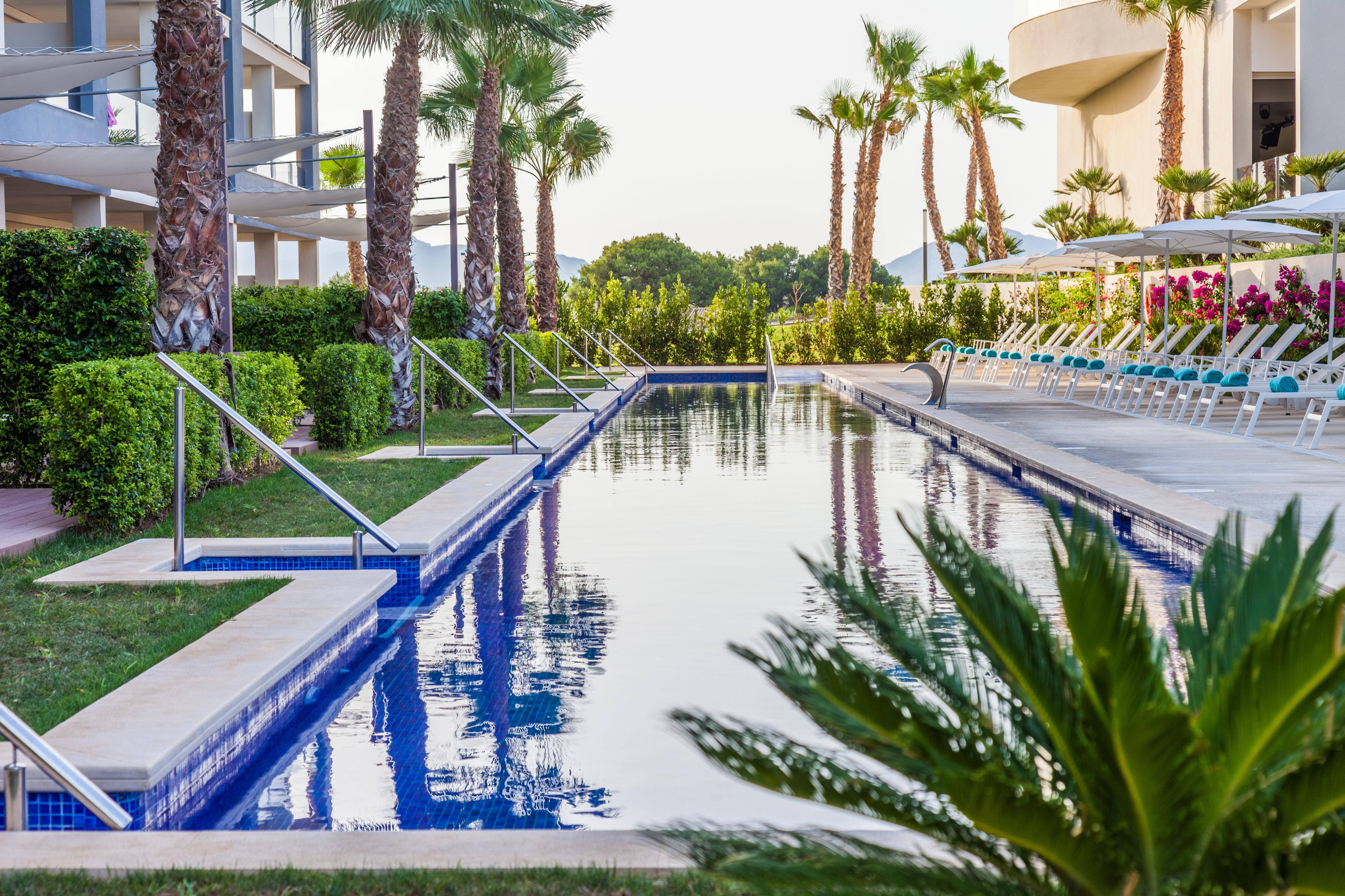 Aparthotel Zafiro Palace Alcudia 5*